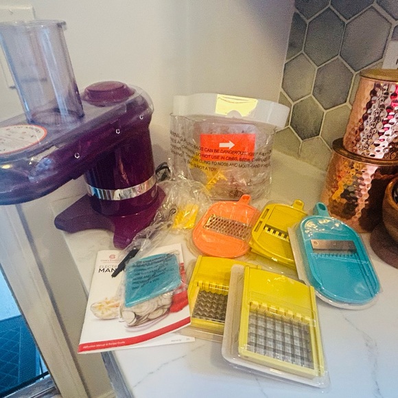 New Dash Electric Mandoline & Food Slicer, Purple - Picture 1 of 6